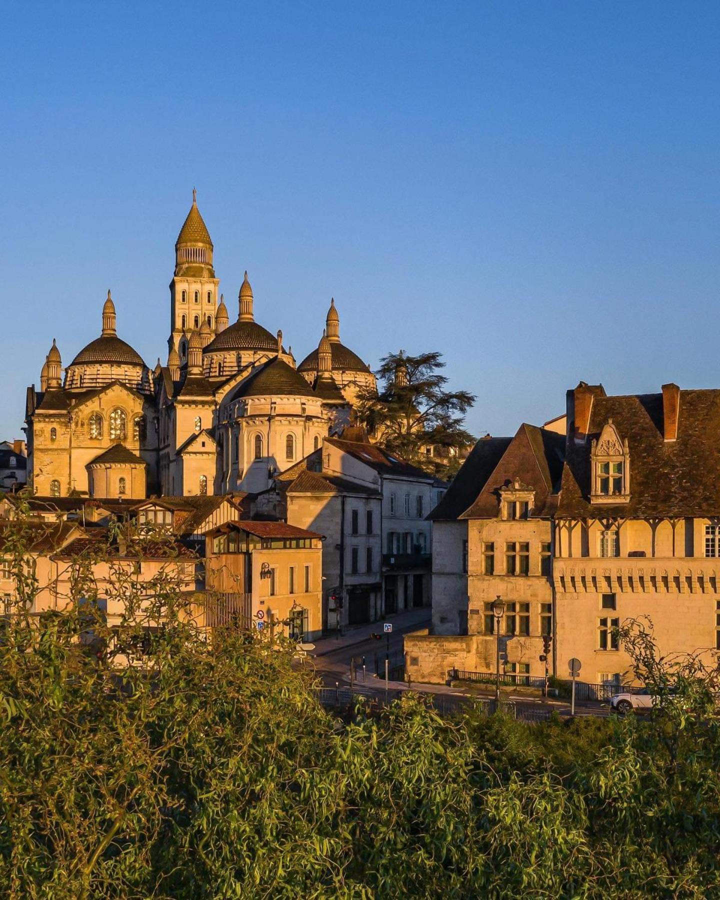 Logis 8 St Front Gite Urbain Perigueux Périgueux Quarto foto